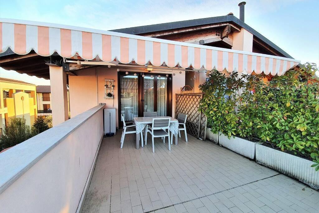 Il Torchio Rooftop Apartment With Wide Terrace Sirmione Exterior foto